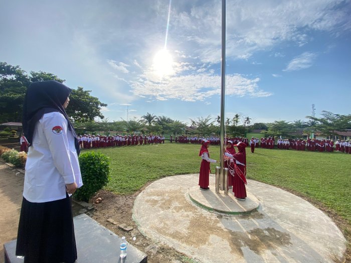 Fitri :Jadilah Botol Yang Berisi Air