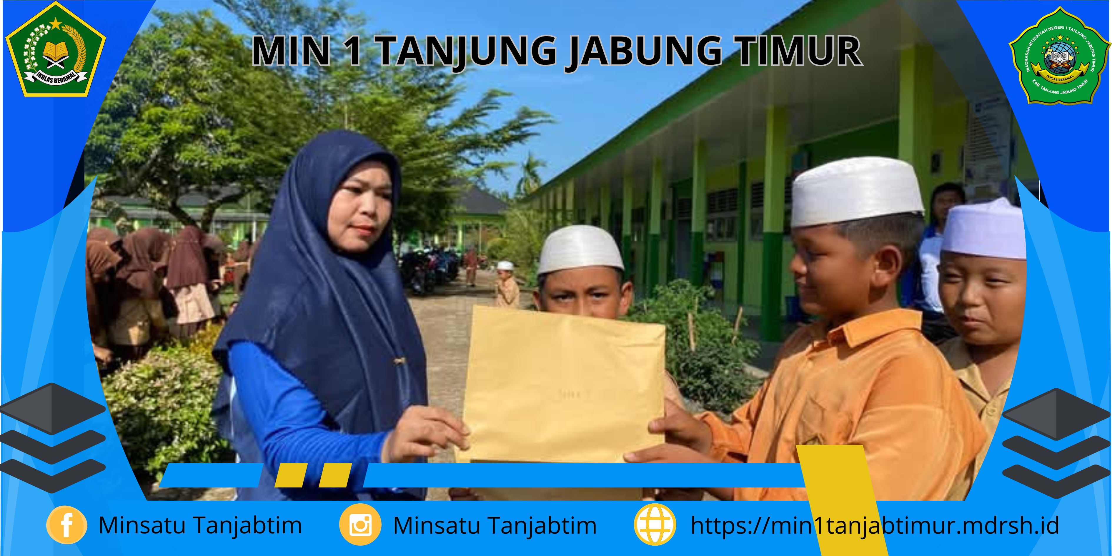 MIN 1 Tanjab Timur Bagikan Hadiah ClassMeeting 