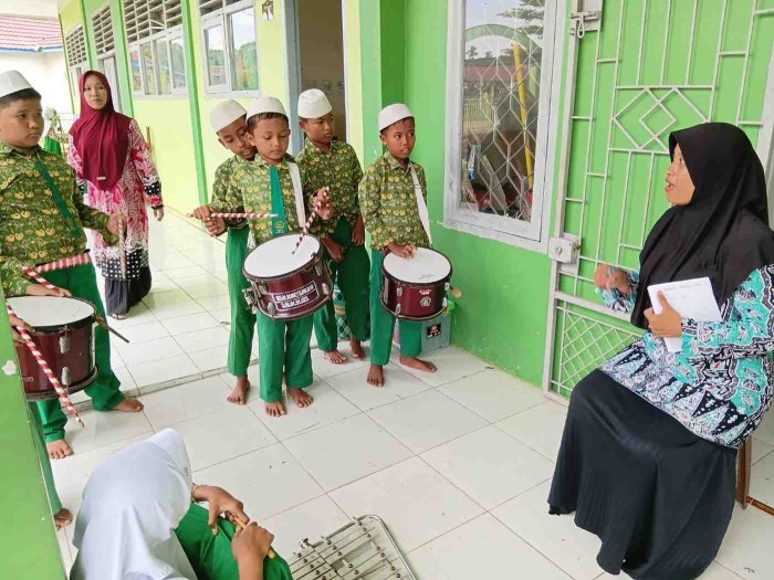 Persiapan HUT RI ke-81,  Tim Drumband Di Seleksi