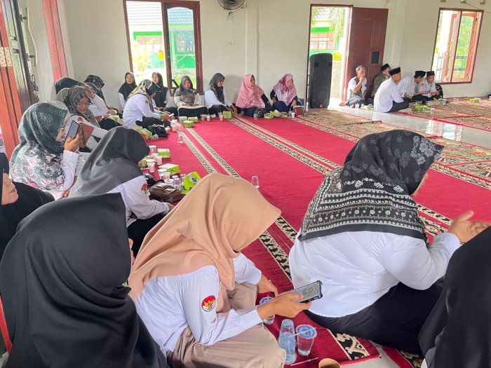 Majelis Guru MIN 1 Tanjab Timur Hadiri Halal Bihalal KKM Madu Jaya